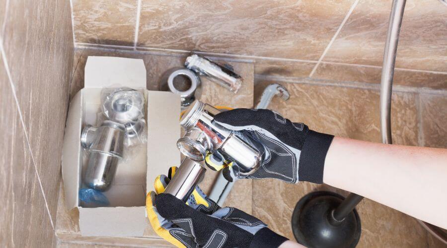 Professional gutter cleaning in Tuskegee, AL
